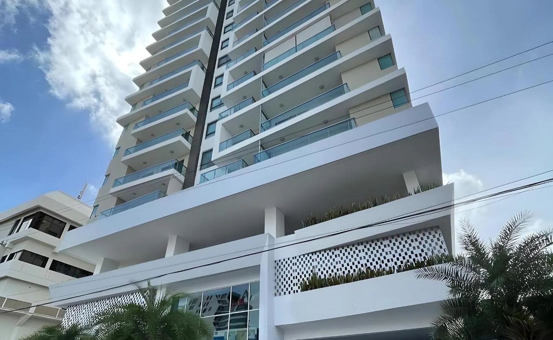 Upscale Centric Apt Near All Los Prados 0*,