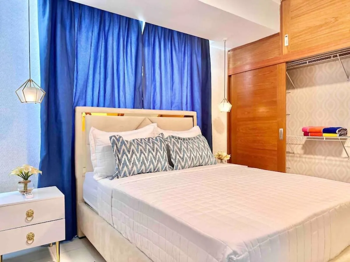 Upscale Centric Apt Near All Los Prados 0*,